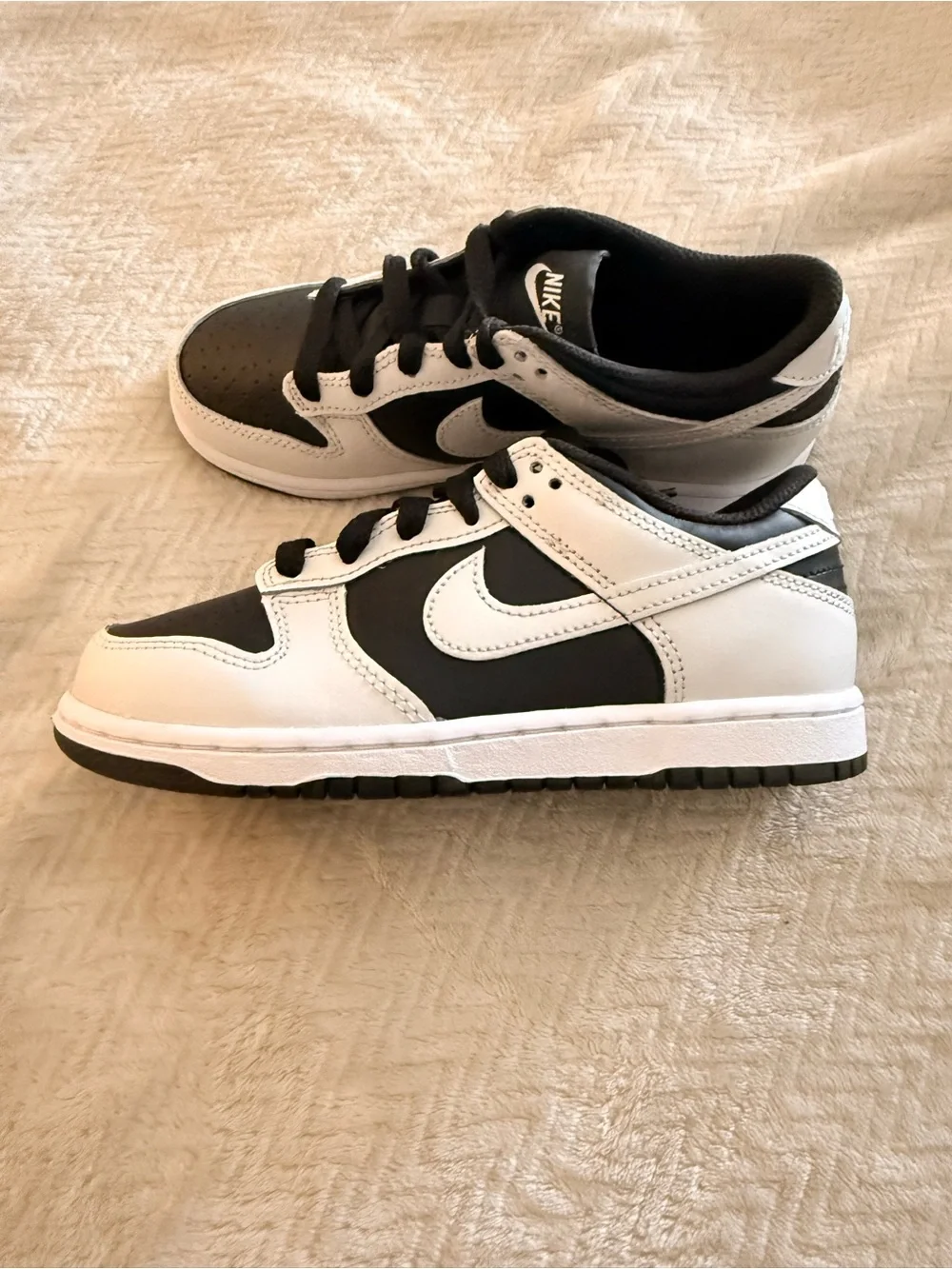 Nike Dunk Low Panda Black White Kids Size 1.5Y Sneakers